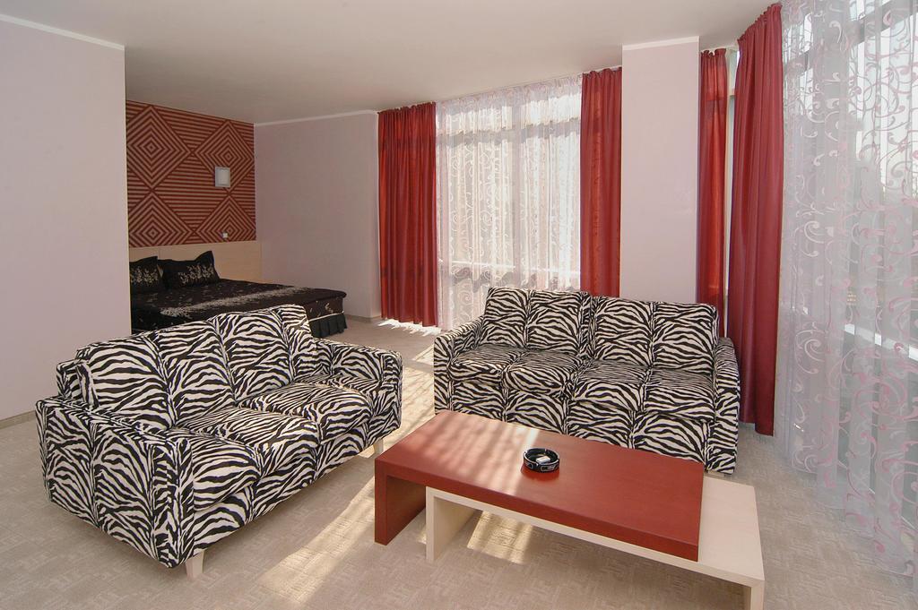 Hotel Noris Φιλιππούπολη Εξωτερικό φωτογραφία