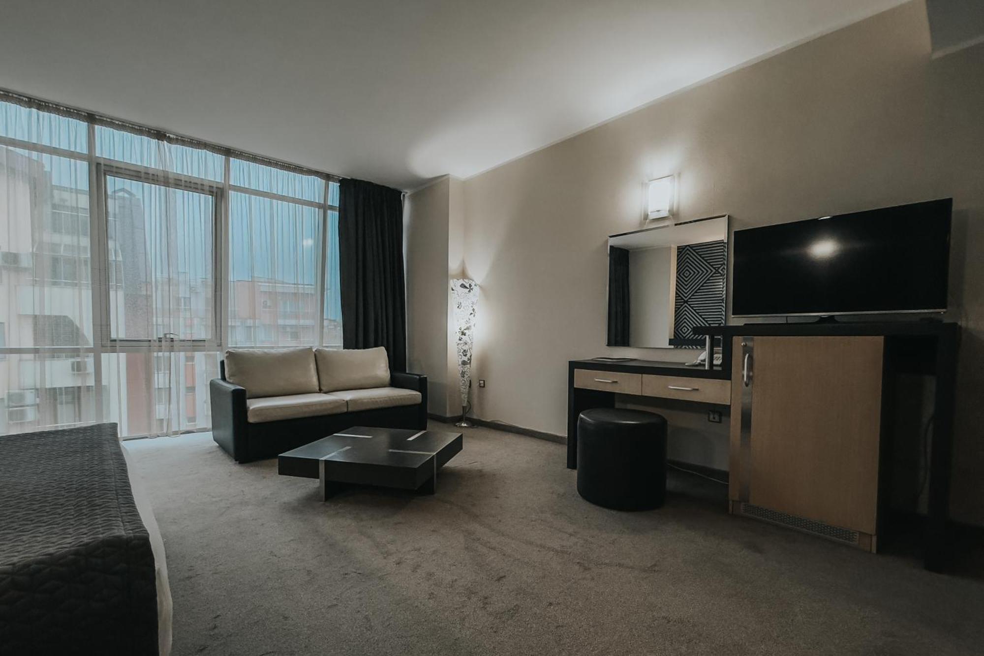 Hotel Noris Φιλιππούπολη Εξωτερικό φωτογραφία