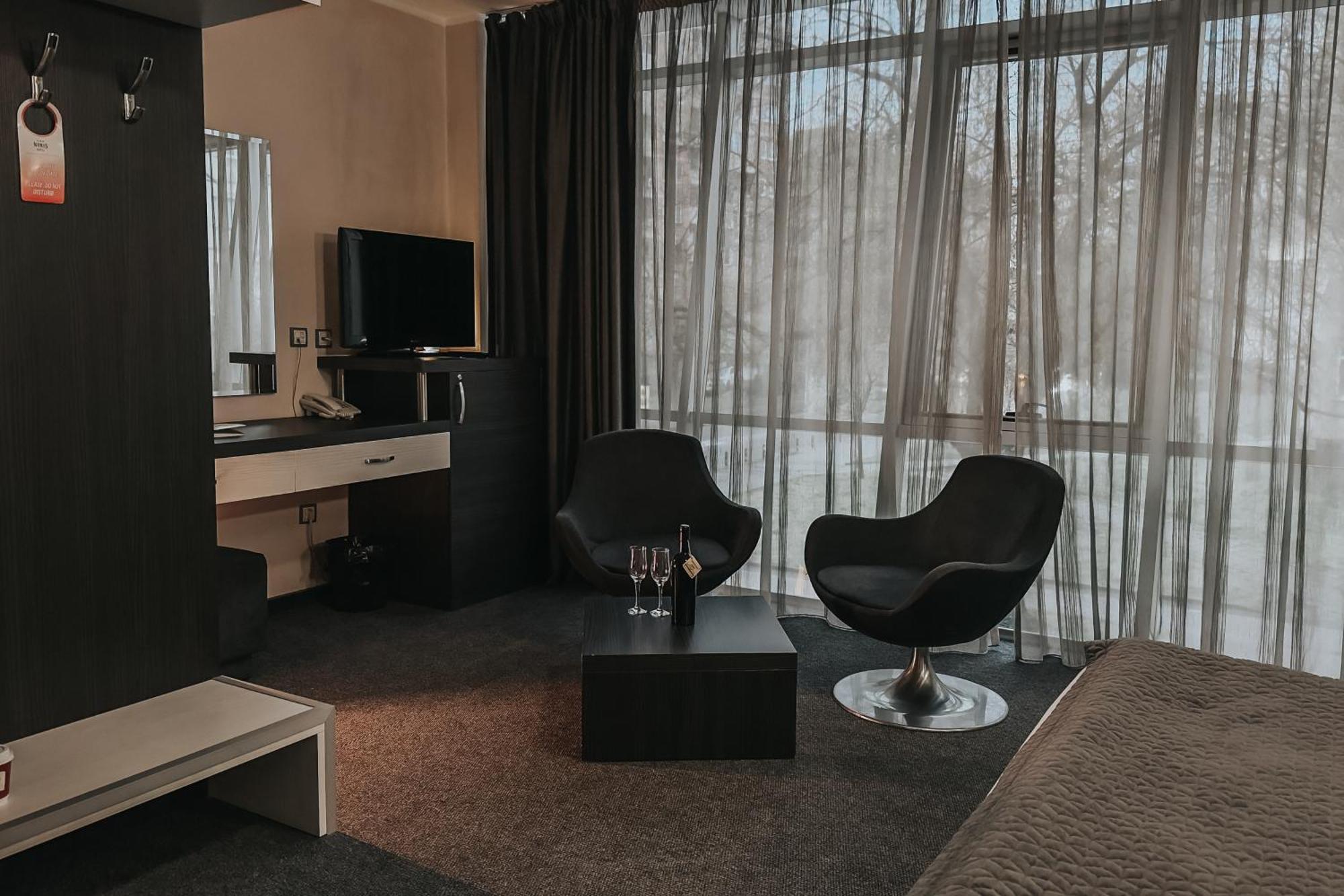 Hotel Noris Φιλιππούπολη Εξωτερικό φωτογραφία
