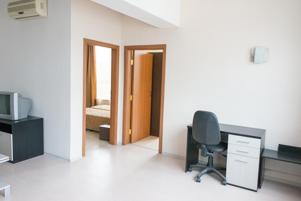 Hotel Noris Φιλιππούπολη Δωμάτιο φωτογραφία