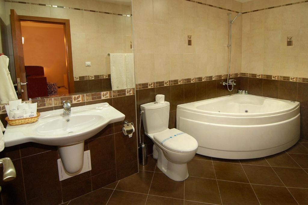 Hotel Noris Φιλιππούπολη Δωμάτιο φωτογραφία